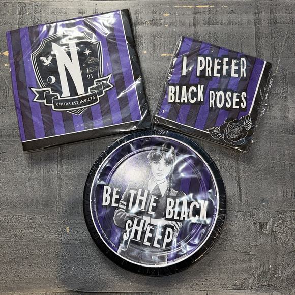 Lot Of Wednesday Addams Party Table Supplies Paper Plates And 2 Packs Of Napkins - Picture 1 of 5